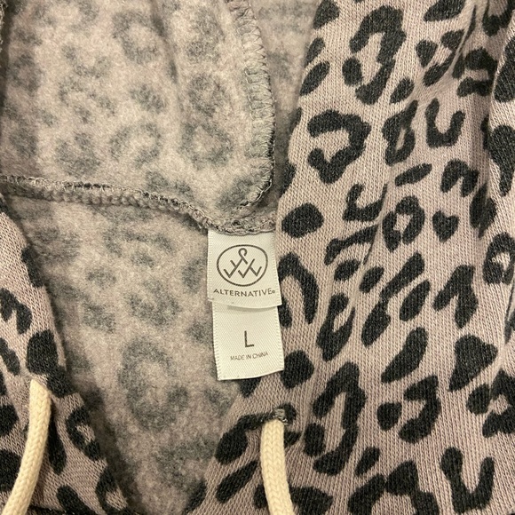 Cheetah print comfy hoodie - Picture 3 of 3